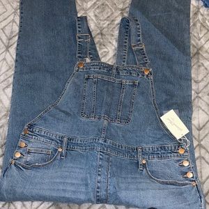 Women’s raw hem overalls.
